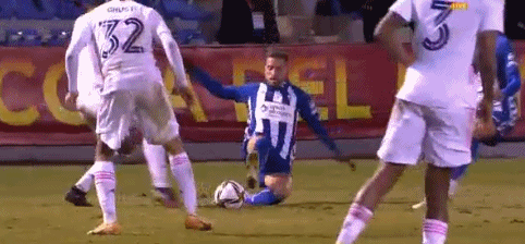 巴恩斯利主帅：索博有点不尊重，对强队或欧冠他态度消极