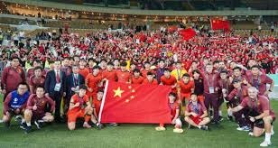 文体社会｜新赛季中甲球衣由球迷设计，赛场要变时尚T台